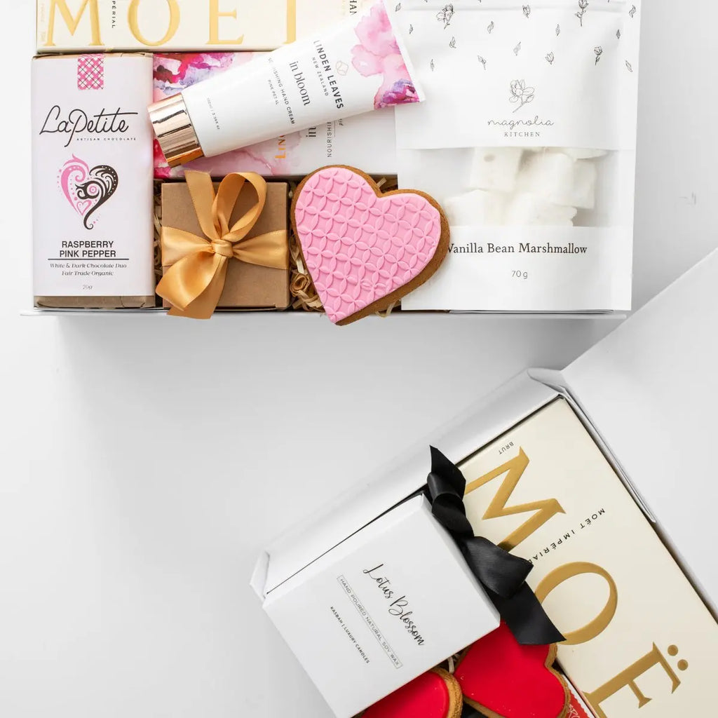 Luxury gifts for her - bathroom gift box