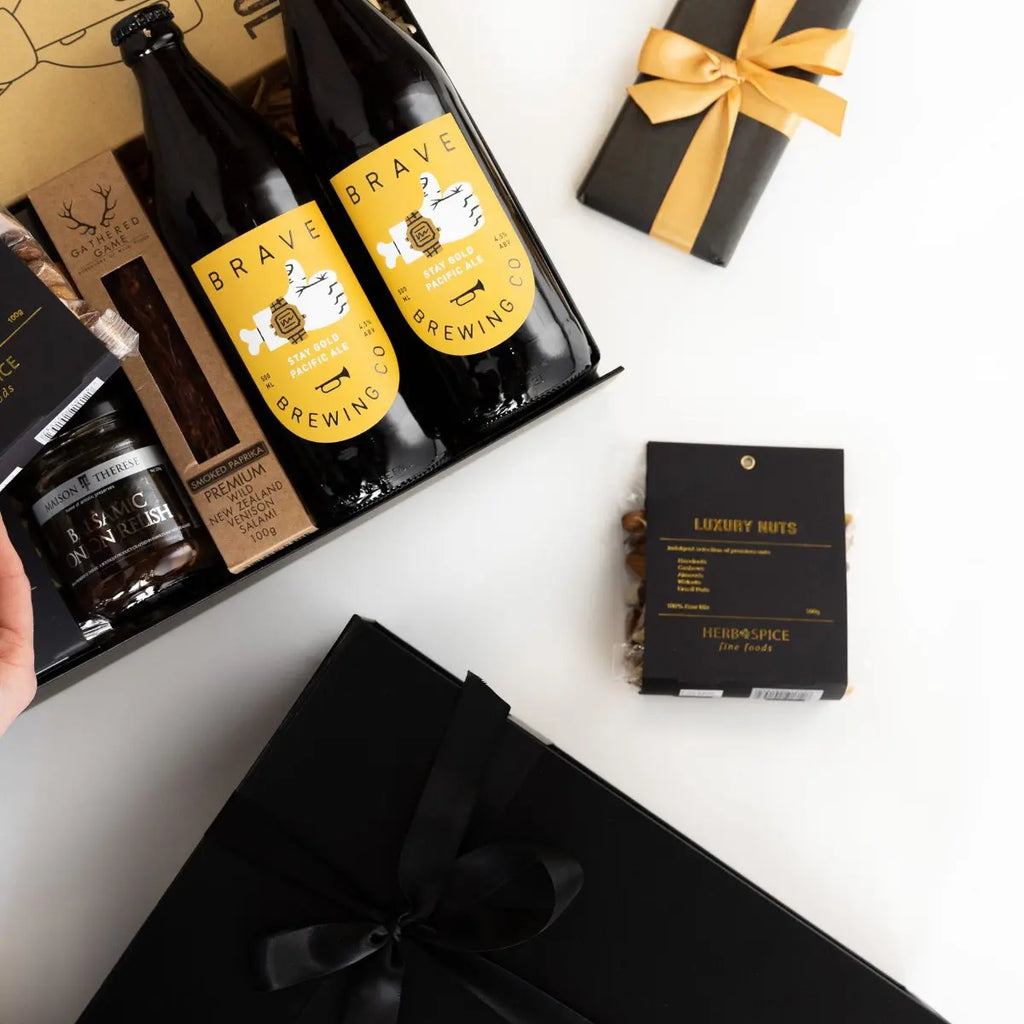 Luxury gifts for him - gift hamper